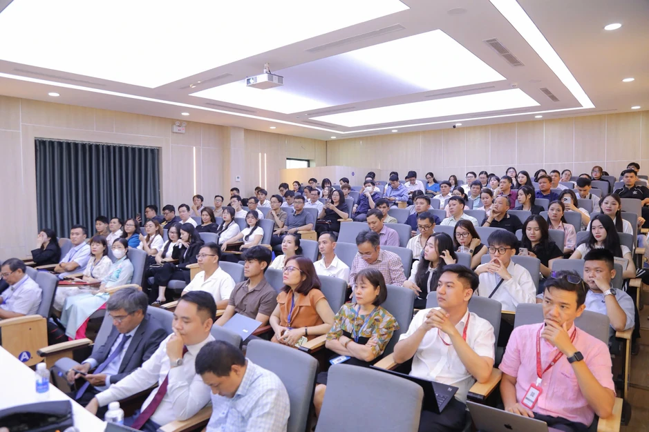 Mở rộng đầu vào sau đại học: Liệu có nguy cơ 'lạm phát' tiến sĩ ? Mở rộng đầu vào sau đại học: Liệu có nguy cơ 'lạm phát' tiến sĩ ?
