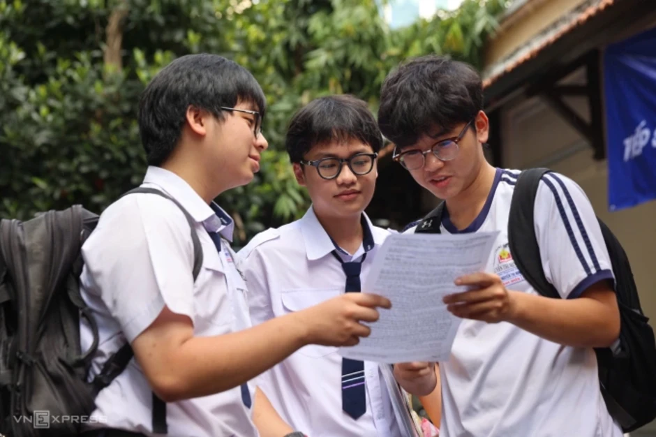 Một bài thi Văn tốt nghiệp THPT có thể được chấm 2-4 lần Một bài thi Văn tốt nghiệp THPT có thể được chấm 2-4 lần