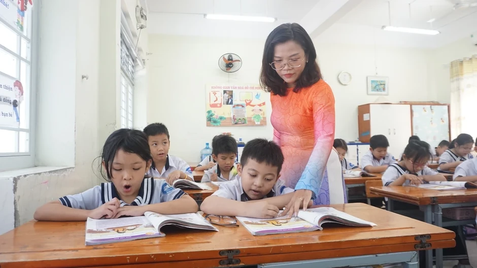 Một bộ sách giáo khoa thống nhất: Các trường chuẩn bị ra sao?