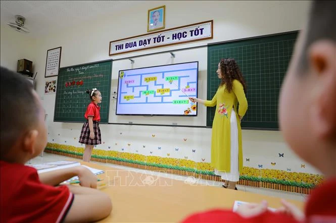 Một năm chính quyền địa phương hai cấp: Thêm thuận lợi cho trường học, phụ huynh và học sinh Một năm chính quyền địa phương hai cấp: Thêm thuận lợi cho trường học, phụ huynh và học sinh