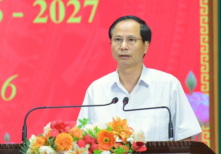 Một phường có 11 hiệu trưởng, phó hiệu trưởng xin xuống làm giáo viên Một phường có 11 hiệu trưởng, phó hiệu trưởng xin xuống làm giáo viên