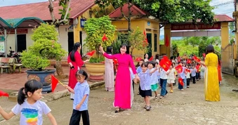 Một phường có 16 hiệu trưởng, hiệu phó xin xuống làm giáo viên