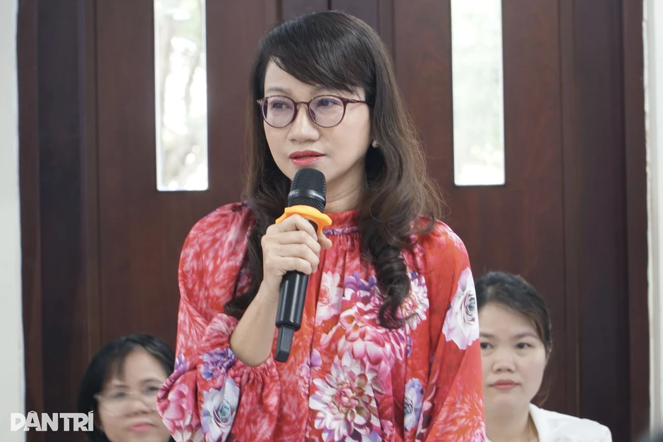 Một trường đại học ở TPHCM kẹt giữa hàng trăm hộ dân suốt 30 năm Một trường đại học ở TPHCM kẹt giữa hàng trăm hộ dân suốt 30 năm