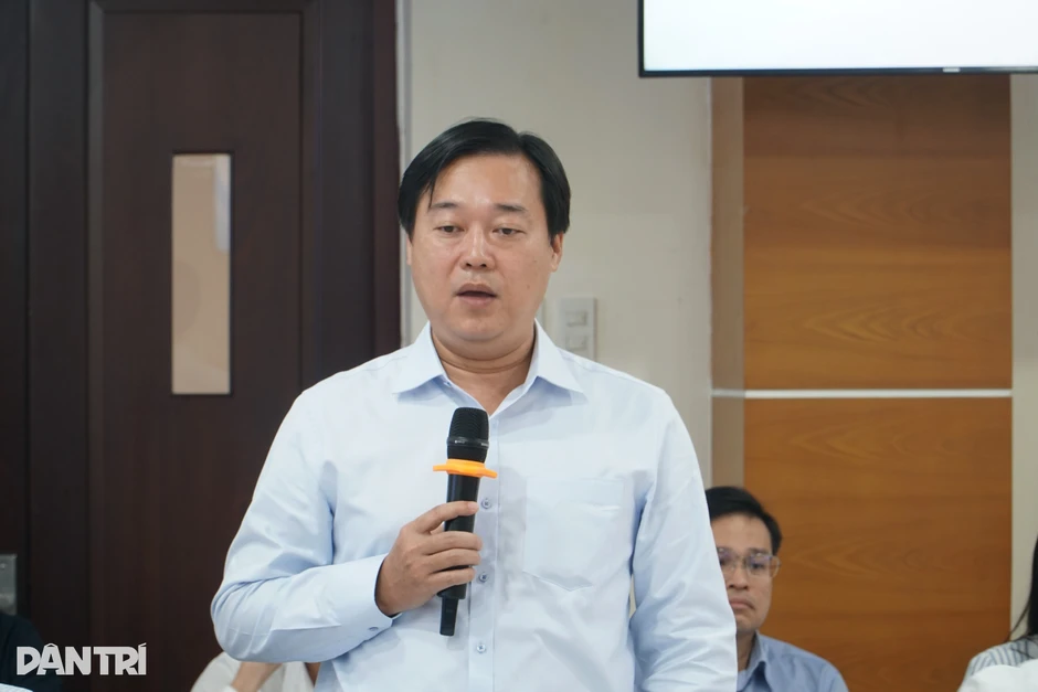 Một trường đại học ở TPHCM kẹt giữa hàng trăm hộ dân suốt 30 năm Một trường đại học ở TPHCM kẹt giữa hàng trăm hộ dân suốt 30 năm