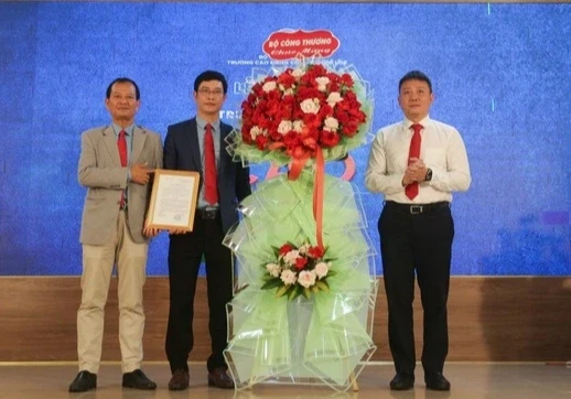 Một trường ở Huế vào top trường cao đẳng chất lượng cao của cả nước Một trường ở Huế vào top trường cao đẳng chất lượng cao của cả nước