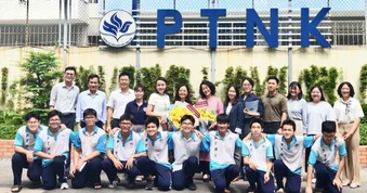 Một trường THPT chuyên ở TPHCM áp dụng mô hình hướng nghiệp đa tầng