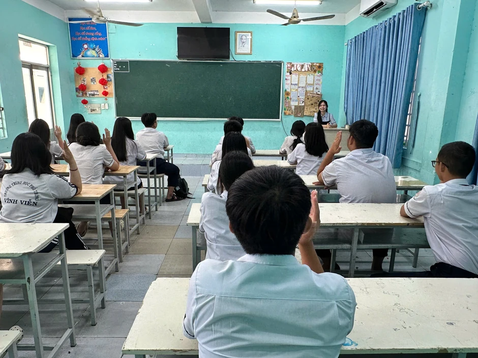 Một trường THPT tại TP.HCM được chọn khảo sát việc dạy giáo dục kinh tế và pháp luật Một trường THPT tại TP.HCM được chọn khảo sát việc dạy giáo dục kinh tế và pháp luật