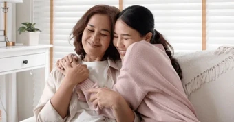 Muốn biết tương lai con cái có hiếu thảo không, chỉ cần nhìn vào 4 dấu hiệu này: Nếu con bạn có đủ thì xin chúc mừng