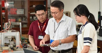 Muốn mở chương trình đại học phải có tối thiểu 7 tiến sĩ, siết mạnh chuẩn đào tạo
