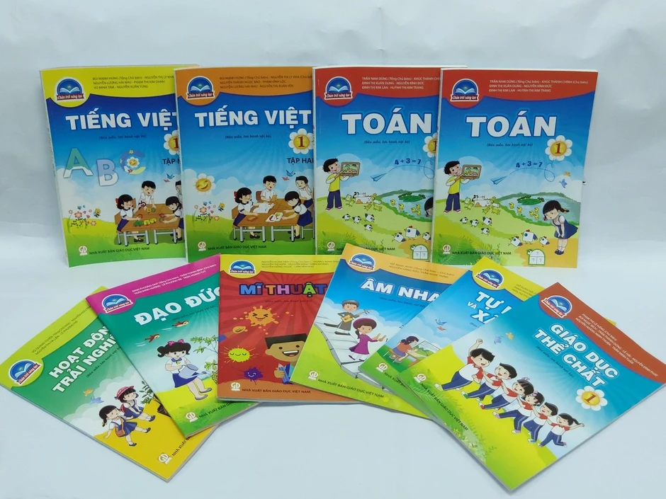 Mượn sách giáo khoa miễn phí, học sinh làm mất hoặc rách có phải đền? Mượn sách giáo khoa miễn phí, học sinh làm mất hoặc rách có phải đền?