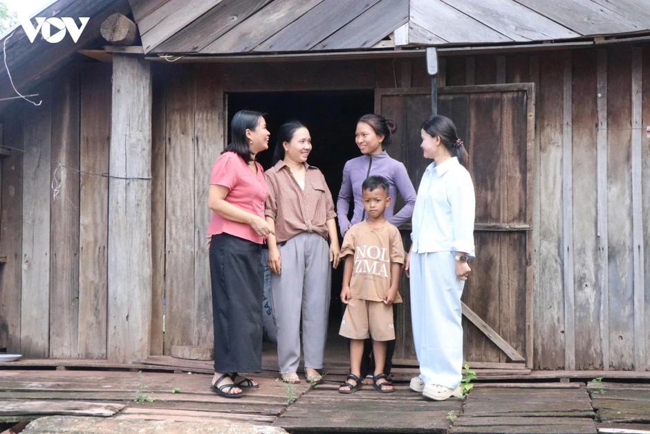 Năm học mới, Đắk Lắk nỗ lực đưa học sinh vùng khó đến lớp Năm học mới, Đắk Lắk nỗ lực đưa học sinh vùng khó đến lớp
