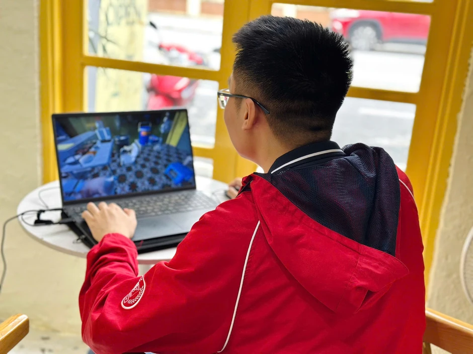 Nam sinh Bách khoa Hà Nội tiếp tục làm game mới sau khi gây bão với Phở Anh Hai Nam sinh Bách khoa Hà Nội tiếp tục làm game mới sau khi gây bão với Phở Anh Hai