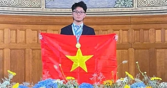 Nam sinh Đà Nẵng giành Huy chương Vàng Olympic Vật lý châu Âu