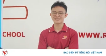 Nam sinh đạt 2 điểm 10 tuyệt đối, thủ khoa vào lớp 10 TP.HCM