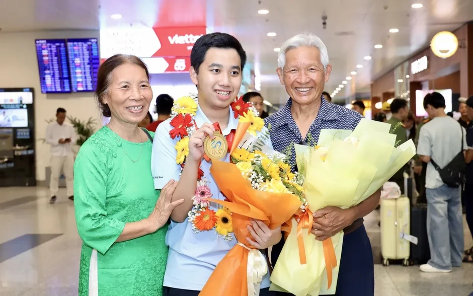 Nam sinh giành HCV Olympic Toán quốc tế 2026 muốn trở thành giáo viên Nam sinh giành HCV Olympic Toán quốc tế 2026 muốn trở thành giáo viên