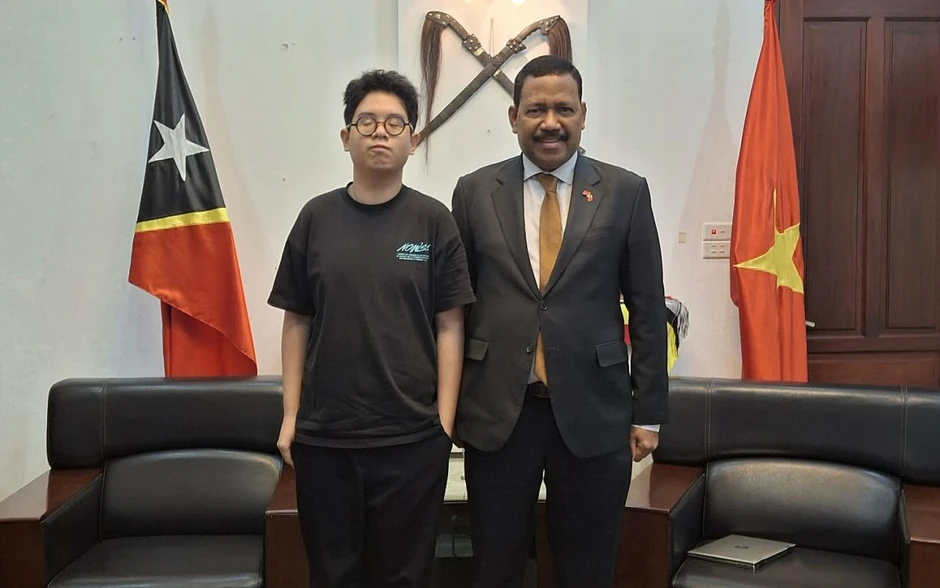 Nam sinh lớp 9 của Việt Nam được Tổng thống Timor-Leste mời thăm và diễn thuyết Nam sinh lớp 9 của Việt Nam được Tổng thống Timor-Leste mời thăm và diễn thuyết