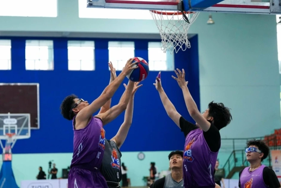 Nam Vinschool Central Park áp đảo Gia Định, vô địch khu vực TP HCM - Báo TinVina Nam Vinschool Central Park áp đảo Gia Định, vô địch khu vực TP HCM - Báo TinVina