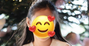 Nàng Hậu Việt 39 tuổi mang thai con gái, từng gặp tai nạn hi hữu: Giờ bé gái xinh như hoa, học trường quá xịn sò