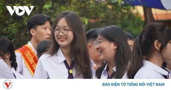 Nên bỏ xét học bạ nếu không dẹp bỏ được tệ nạn "xin điểm"