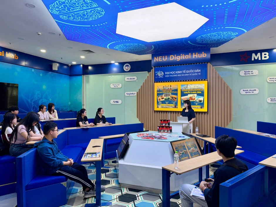 NEU Open Day 2026 giải đáp thắc mắc về tuyển sinh, ngành học và cơ hội nghề nghiệp NEU Open Day 2026 giải đáp thắc mắc về tuyển sinh, ngành học và cơ hội nghề nghiệp