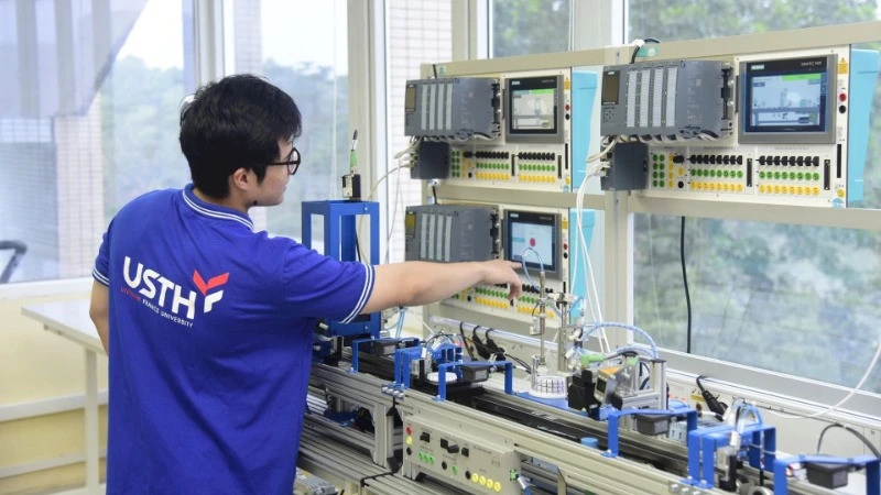 Ngành học luôn khát nhân lực tại Việt Nam, cơ hội việc làm hấp dẫn với mức lương lên tới 70 triệu đồng/tháng Ngành học luôn khát nhân lực tại Việt Nam, cơ hội việc làm hấp dẫn với mức lương lên tới 70 triệu đồng/tháng