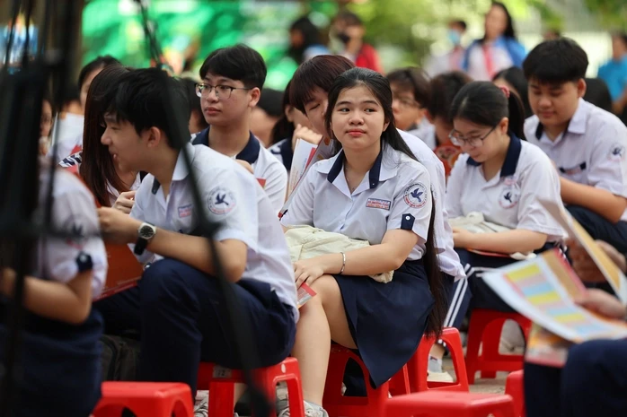 Ngày cuối đăng ký nguyện vọng thi lớp 10 ở TPHCM: Có nên điều chỉnh nguyện vọng? Ngày cuối đăng ký nguyện vọng thi lớp 10 ở TPHCM: Có nên điều chỉnh nguyện vọng?