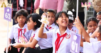 Ngày đặc biệt của hơn 1.000 học sinh Trường Phổ thông nội trú Tiểu học và Trung học cơ sở Tây Giang