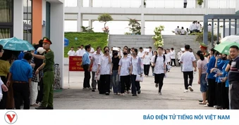 Ngày đầu thi lại ở Tuyên Quang: Không thí sinh, cán bộ nào vi phạm quy chế