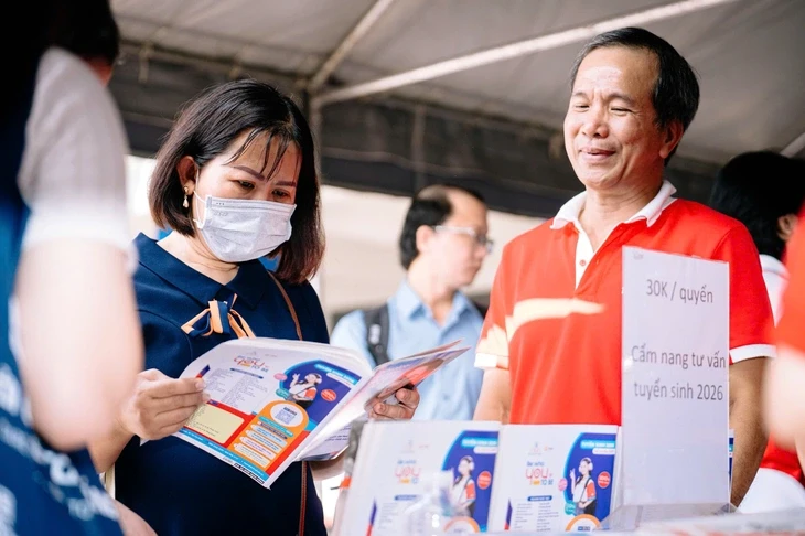 Ngày hội tư vấn tuyển sinh 2026 tại TP.HCM: Chọn đúng ngành là chọn đúng tương lai Ngày hội tư vấn tuyển sinh 2026 tại TP.HCM: Chọn đúng ngành là chọn đúng tương lai