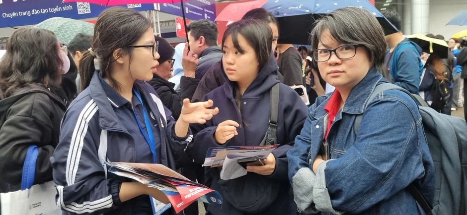 Ngày hội tư vấn tuyển sinh đại học năm 2026 lớn nhất cả nước Ngày hội tư vấn tuyển sinh đại học năm 2026 lớn nhất cả nước