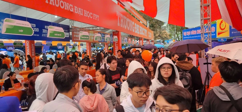 Ngày hội tư vấn tuyển sinh đại học năm 2026 lớn nhất cả nước Ngày hội tư vấn tuyển sinh đại học năm 2026 lớn nhất cả nước
