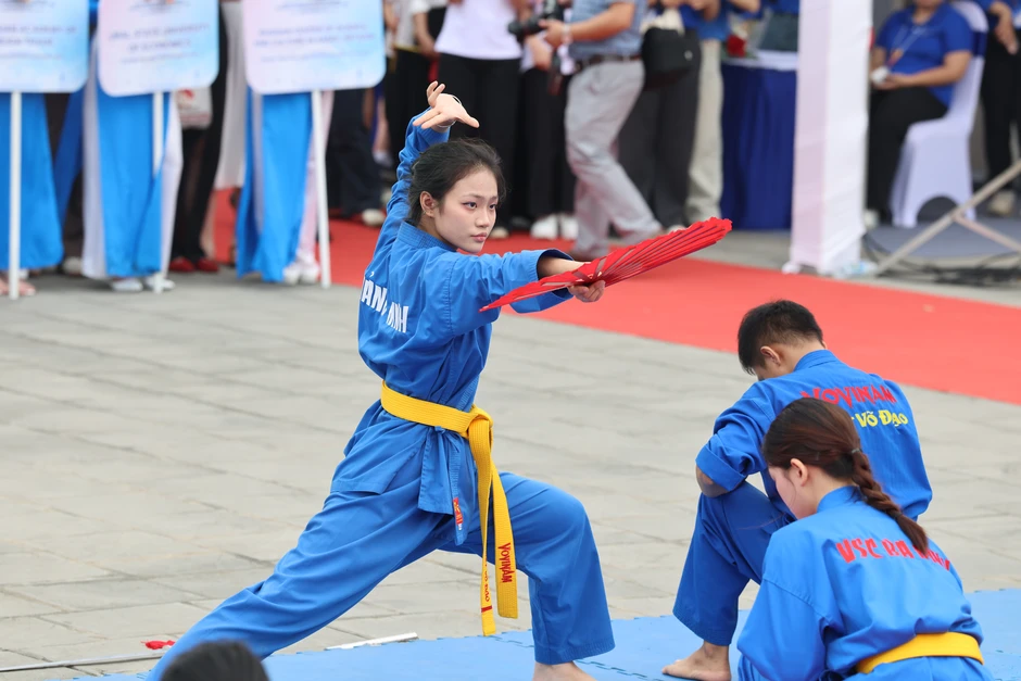 Ngày hội văn hóa, thể thao - Nhịp cầu kết nối các trường đại học kinh tế Việt - Nga