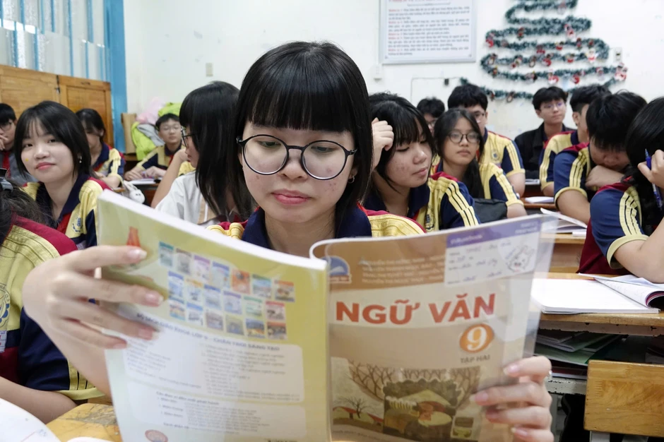 Ngày thơ Việt Nam với việc học thơ ở nhà trường phổ thông Ngày thơ Việt Nam với việc học thơ ở nhà trường phổ thông