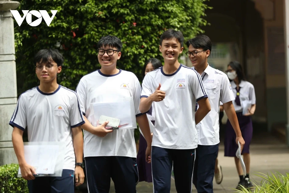 Ngoại ngữ, Vật lý đứng đầu môn tự chọn thi tốt nghiệp THPT ở TP.HCM Ngoại ngữ, Vật lý đứng đầu môn tự chọn thi tốt nghiệp THPT ở TP.HCM
