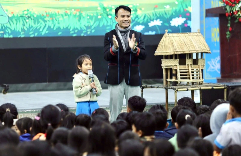 Người thầy gần 3 thập kỷ “gieo chữ” nơi biên thùy Người thầy gần 3 thập kỷ “gieo chữ” nơi biên thùy