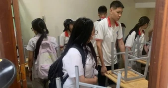 Nhà trường đưa 150 học sinh đến học tại trụ sở công ty cũ, Sở yêu cầu khẩn