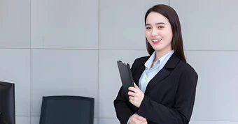 Nhà tuyển dụng hỏi: "Nếu bạn là một món đồ, bạn sẽ là gì?" - Câu trả lời của cô gái khiến người phỏng vấn nhớ mãi