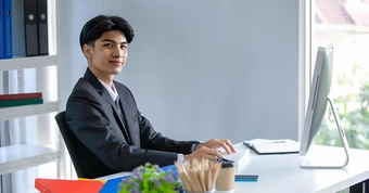 Nhà tuyển dụng hỏi: "Nếu công ty cấm uống cà phê, bạn còn làm việc được không?", câu trả lời của chàng trai khiến cả phòng phỏng vấn bất ngờ