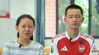 'Nhảy cóc' hai lớp để thi đại học, nữ sinh gây sốt vì đỗ trường danh tiếng