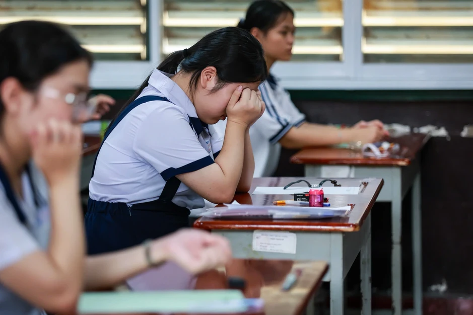 Nhiều thí sinh TP.HCM nói 'đã quá chủ quan' với thi lớp 10 Nhiều thí sinh TP.HCM nói 'đã quá chủ quan' với thi lớp 10