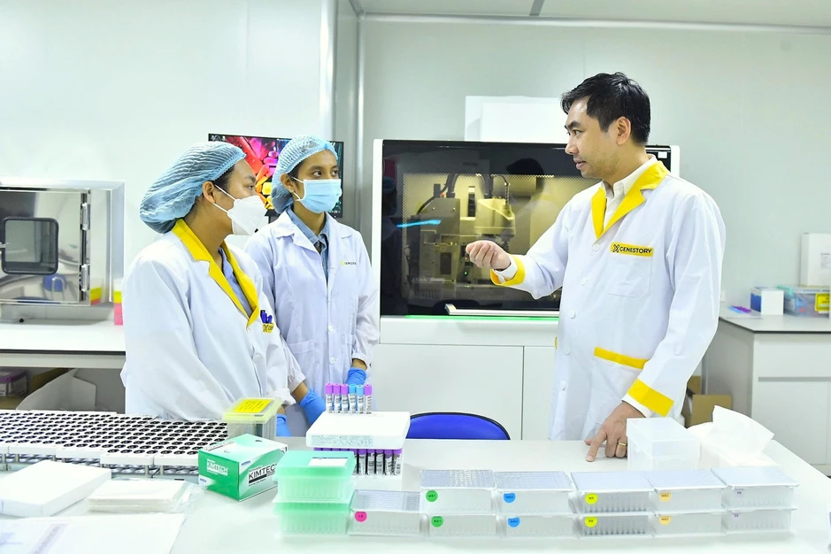 Nhóm nhà khoa học có bài báo nghiên cứu hệ gen người Việt được công bố quốc tế Nhóm nhà khoa học có bài báo nghiên cứu hệ gen người Việt được công bố quốc tế