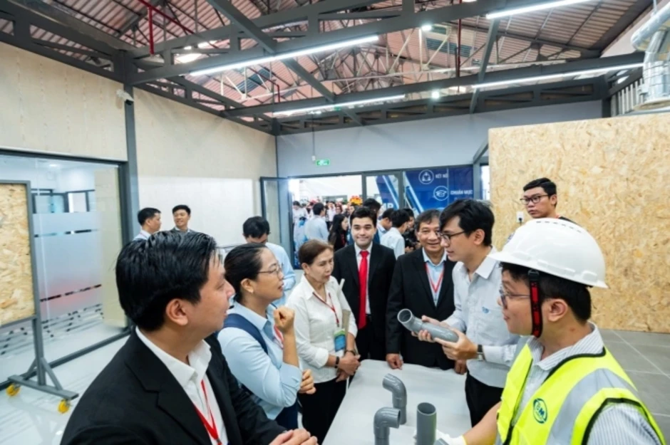Nhựa Bình Minh hợp tác Trường Đại học Công nghệ Kỹ thuật TP HCM phát triển nhân lực