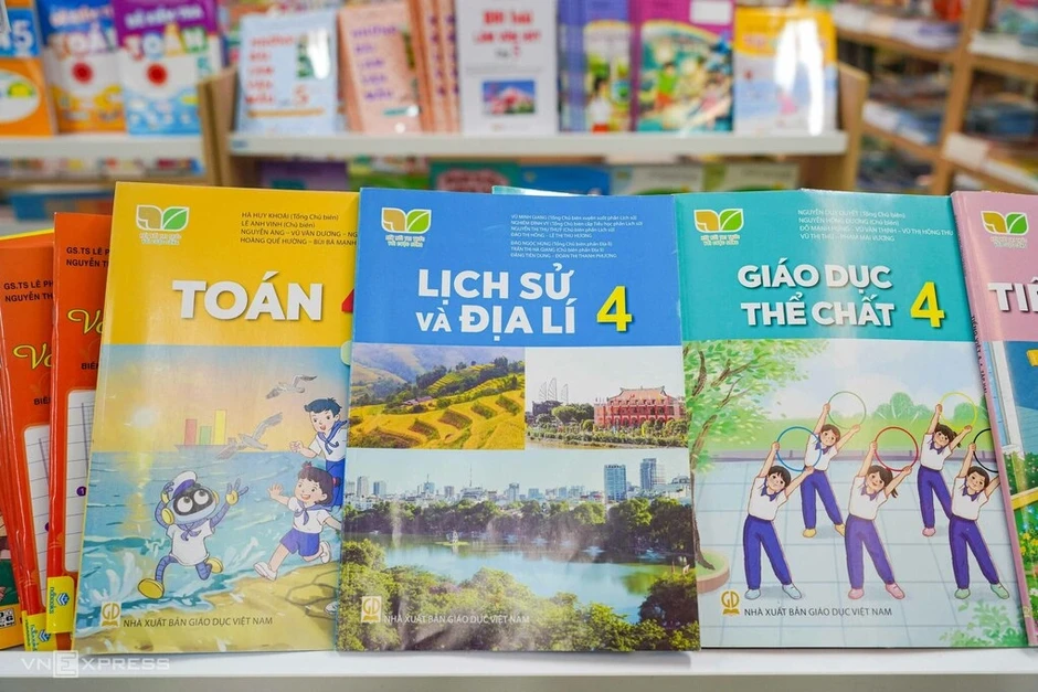 Những địa phương đầu tiên miễn phí sách giáo khoa Những địa phương đầu tiên miễn phí sách giáo khoa