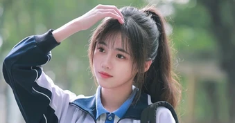 Những điều thú vị khi lớp học có các nữ sinh xinh đẹp, học giỏi