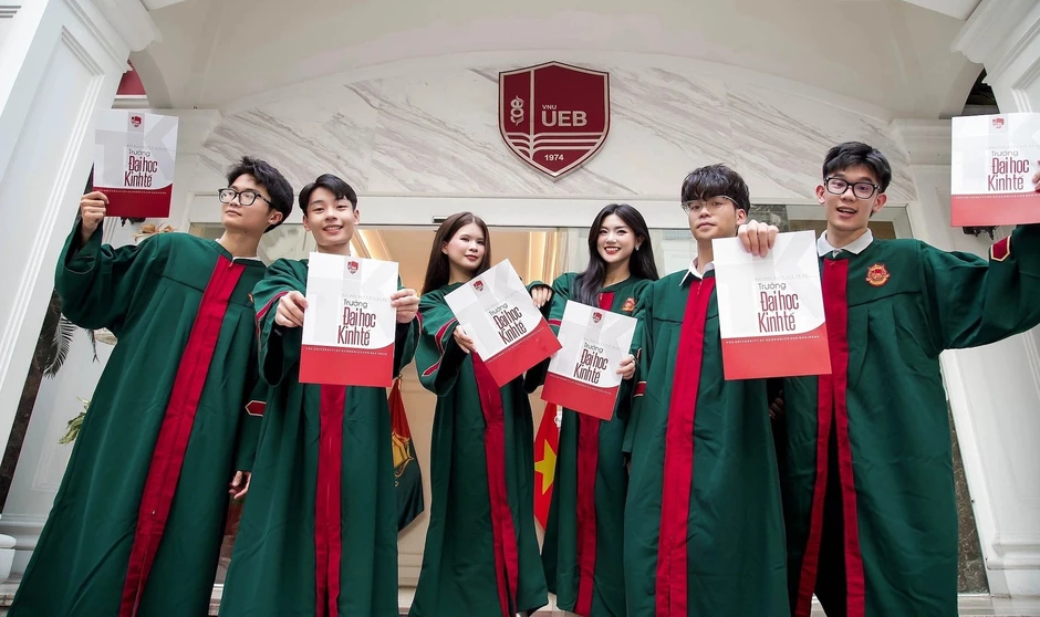 Những trường đại học nào có học phí trên 100 triệu đồng/năm? Những trường đại học nào có học phí trên 100 triệu đồng/năm?
