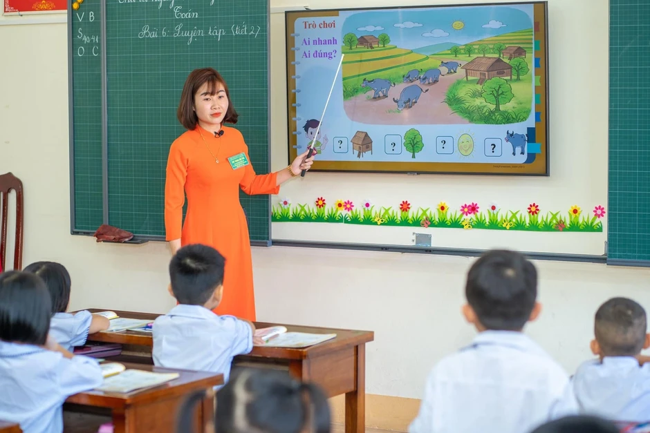 Ninh Bình tuyển gần 1.800 giáo viên cho năm học mới Ninh Bình tuyển gần 1.800 giáo viên cho năm học mới