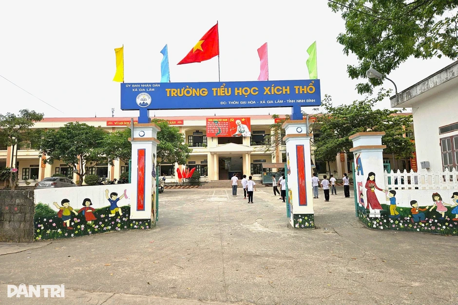 Ninh Bình tuyển gần 1.800 giáo viên cho năm học mới Ninh Bình tuyển gần 1.800 giáo viên cho năm học mới