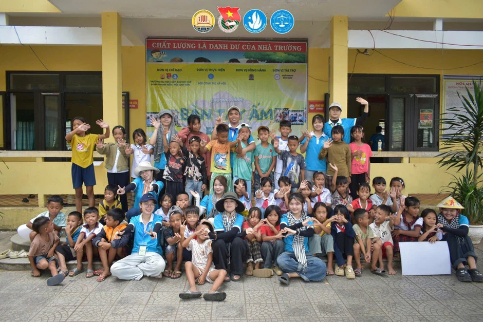 Nơi thanh xuân được viết bằng những trang rực rỡ