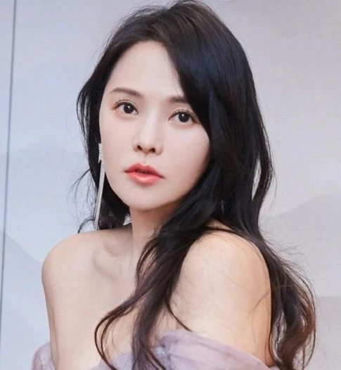 Nữ diễn viên nổi tiếng định cho con gái... vay tiền, ai ngờ con nói 1 câu khiến cả MXH phải vỗ tay khen mẹ khéo dạy! Nữ diễn viên nổi tiếng định cho con gái... vay tiền, ai ngờ con nói 1 câu khiến cả MXH phải vỗ tay khen mẹ khéo dạy!