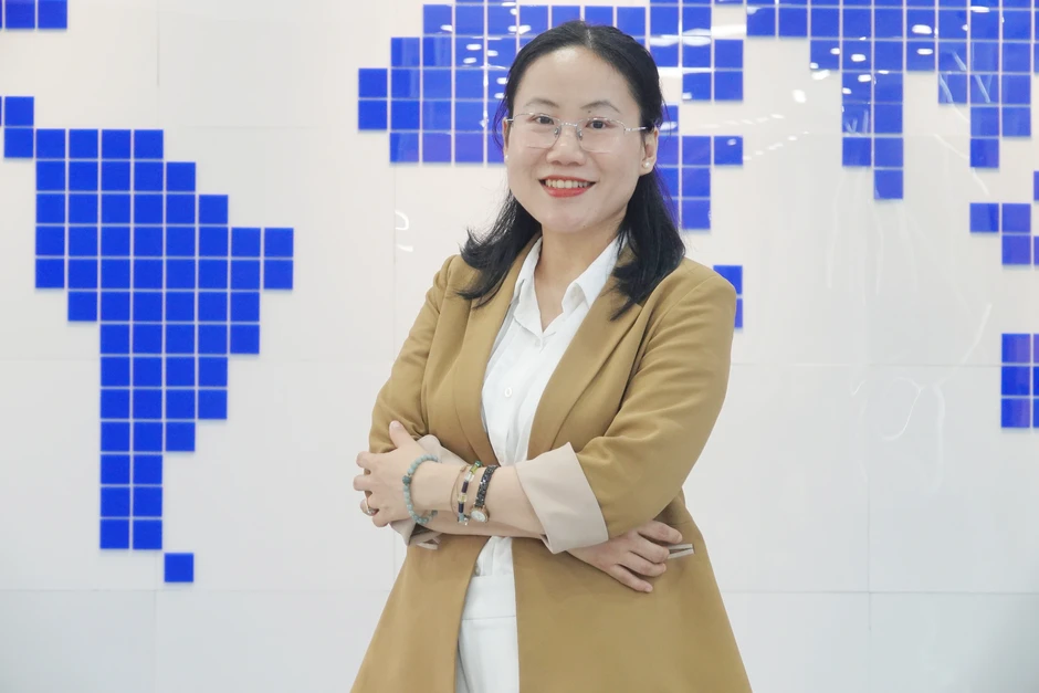Nữ phó giáo sư “đi đến đâu rinh giải đến đó” tiếp tục chinh phục giải ASEAN Nữ phó giáo sư “đi đến đâu rinh giải đến đó” tiếp tục chinh phục giải ASEAN